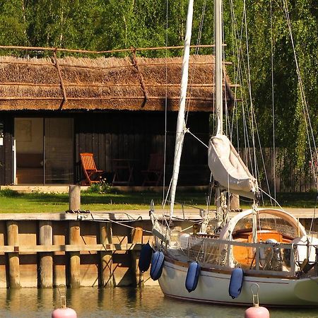Вилла Peterzens Boathouse Laupunen Экстерьер фото