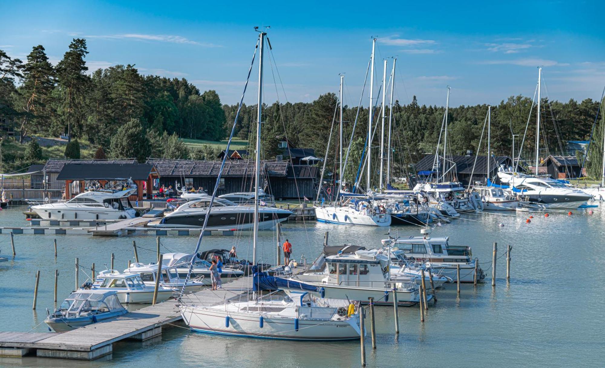 Вилла Peterzens Boathouse Laupunen Экстерьер фото